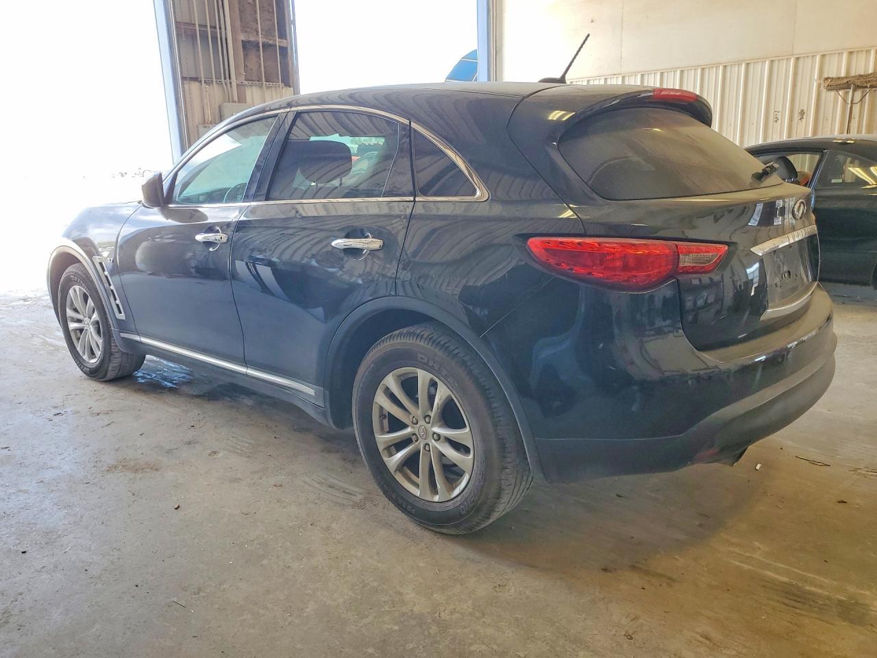 2016 Infiniti Qx70 Base - Image 2