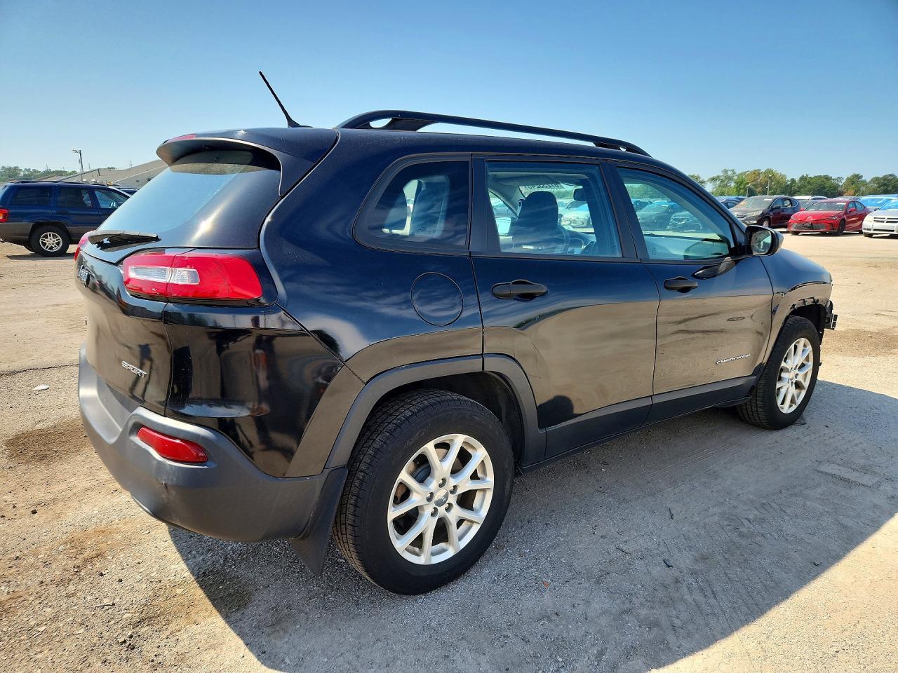 2015 Jeep Cherokee Sport - Image 3