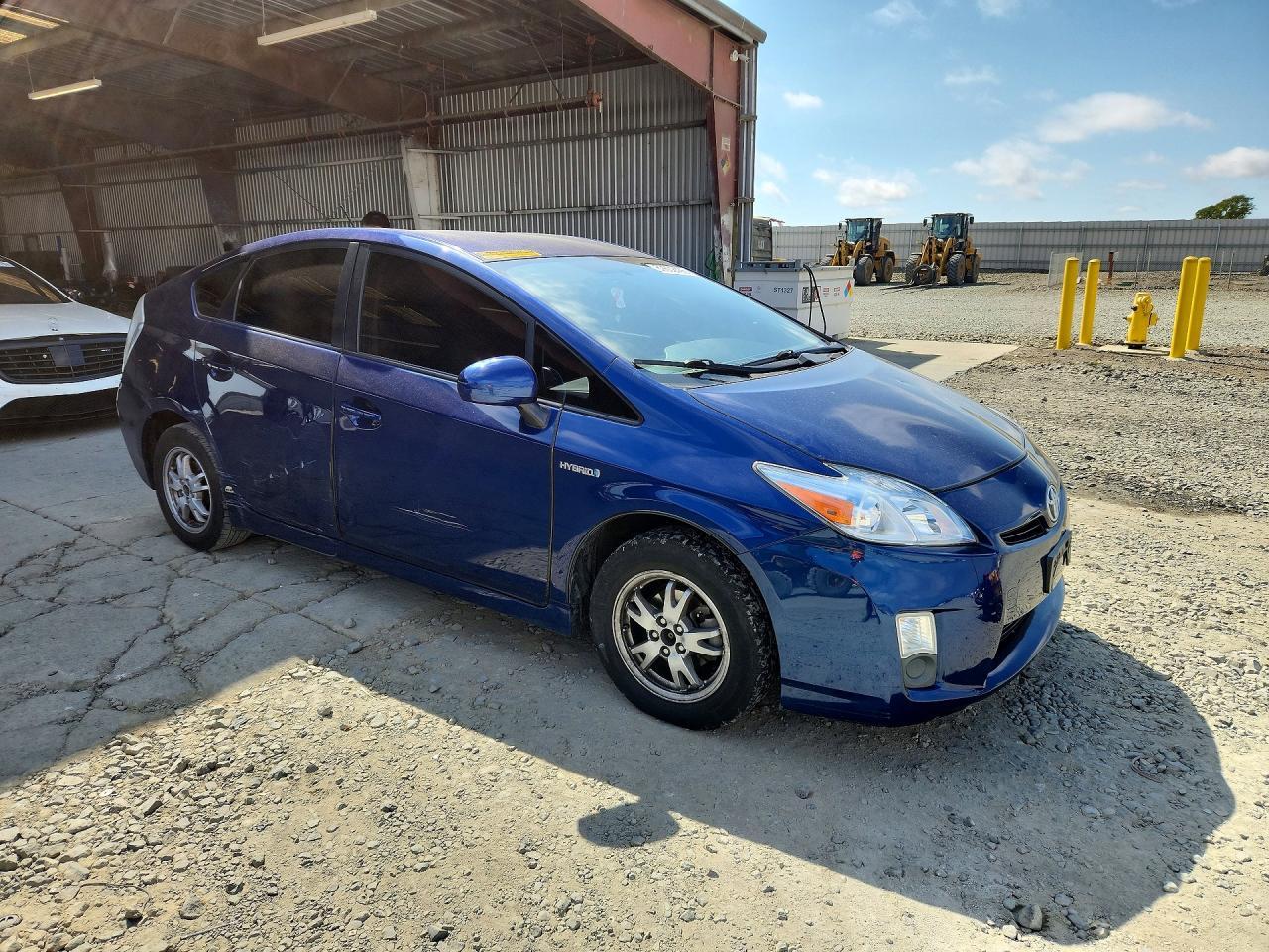 2010 Toyota Prius Iii - Image 4