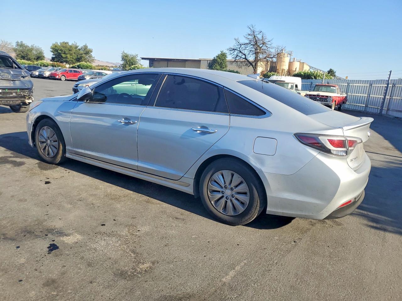 2017 Hyundai Sonata Hybrid Se - Фото 2