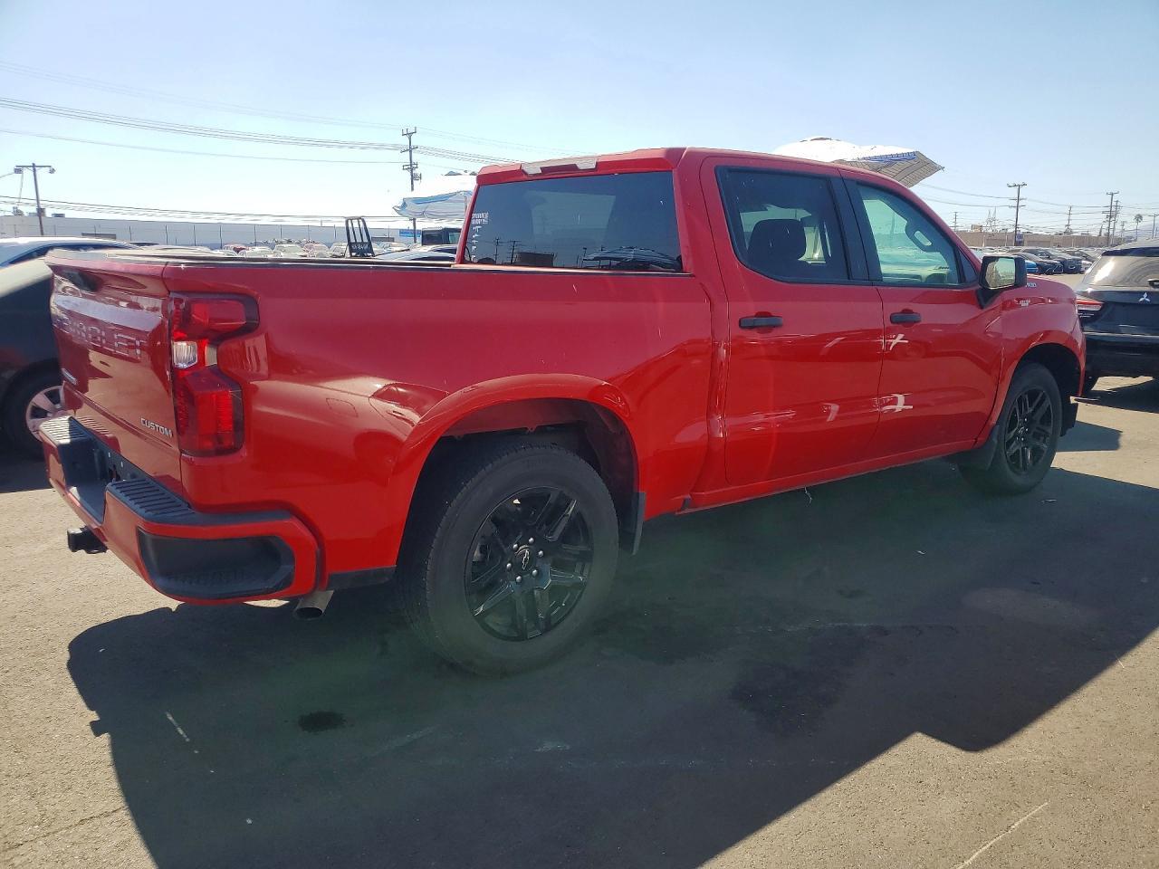 2024 Chevrolet Silverado C1500 Custom - Фото 3