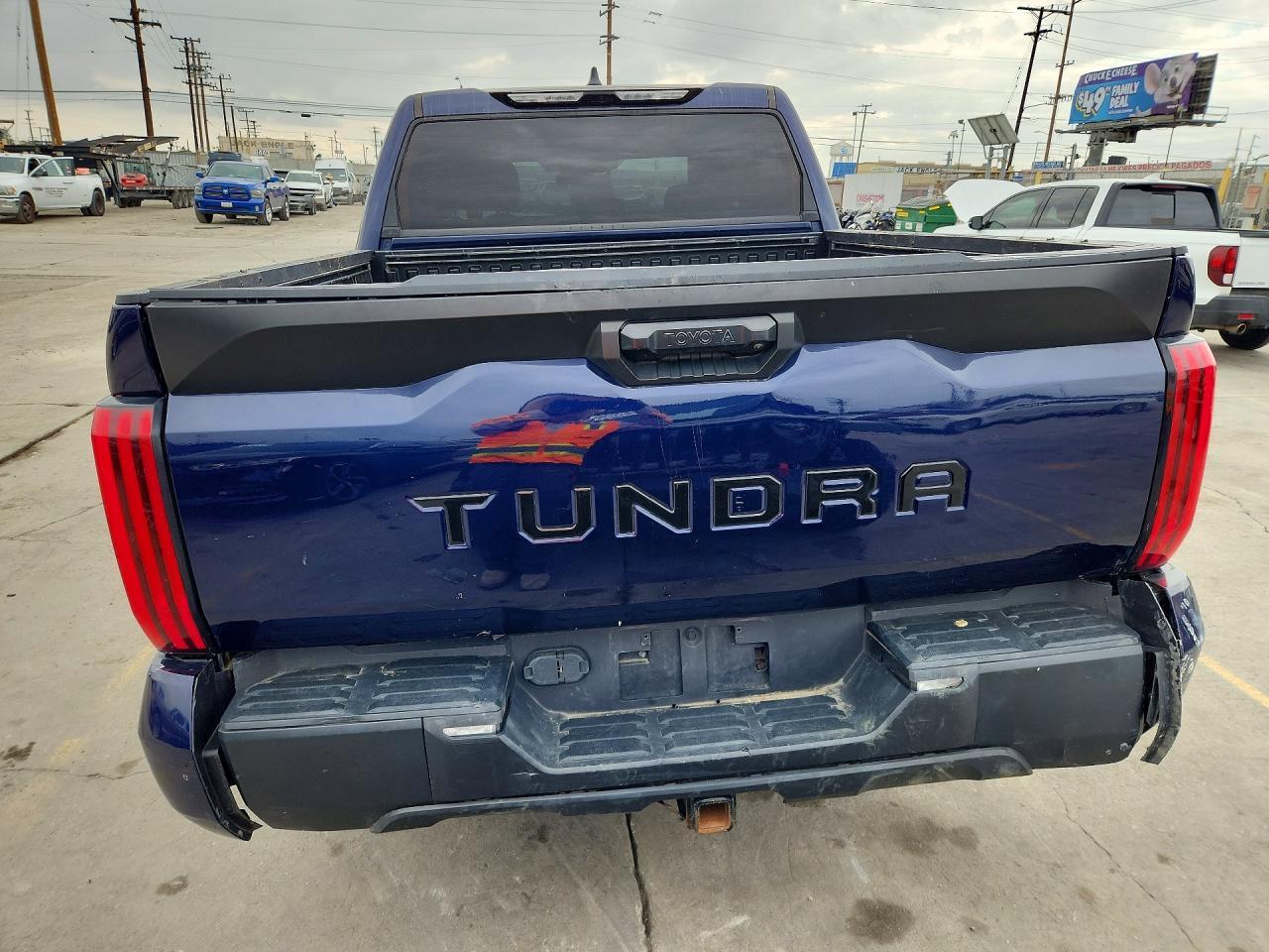 2022 Toyota Tundra Sr5 - Image 6