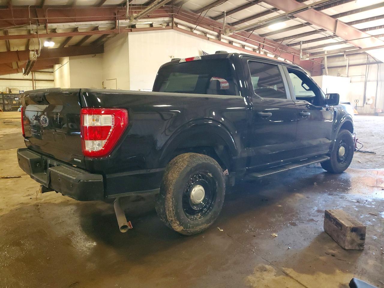 2023 Ford F150 Police Responder - Фото 3
