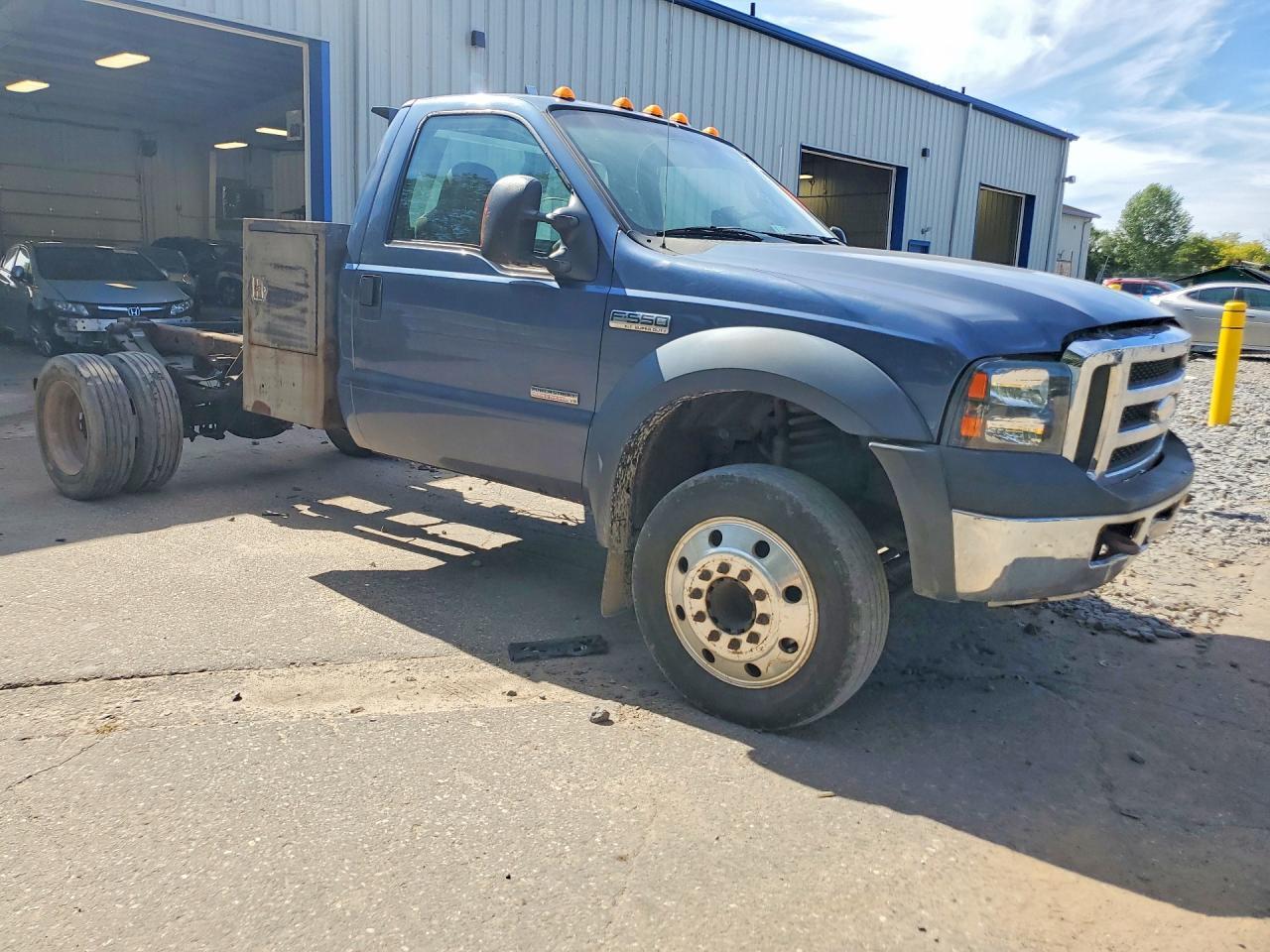 2006 Ford F550 Super Duty - Фото 4
