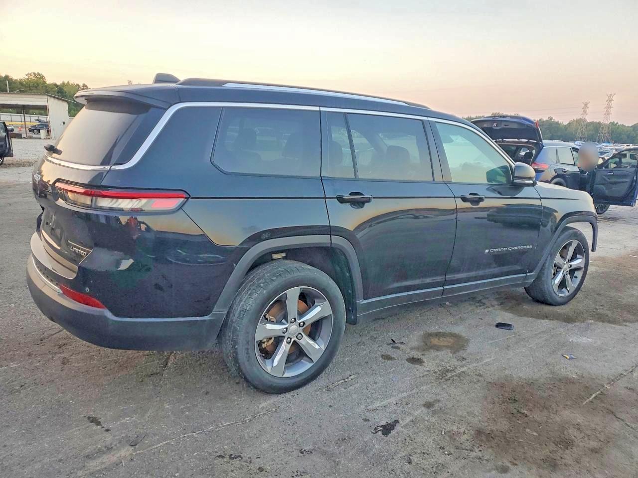 2022 Jeep Grand Cherokee L Limited - Фото 3