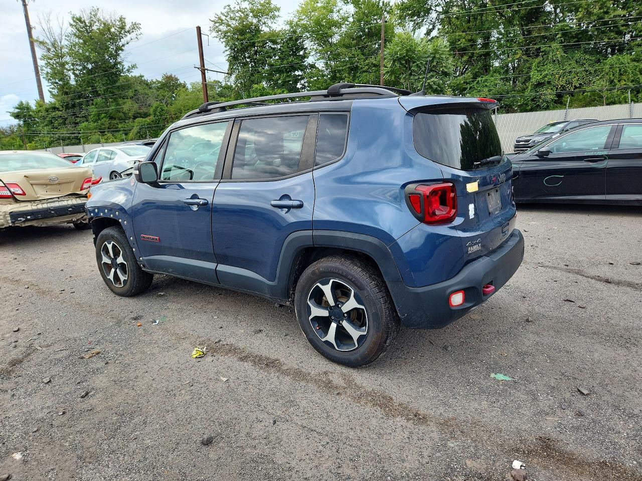 2020 Jeep Renegade Trailhawk - Image 2