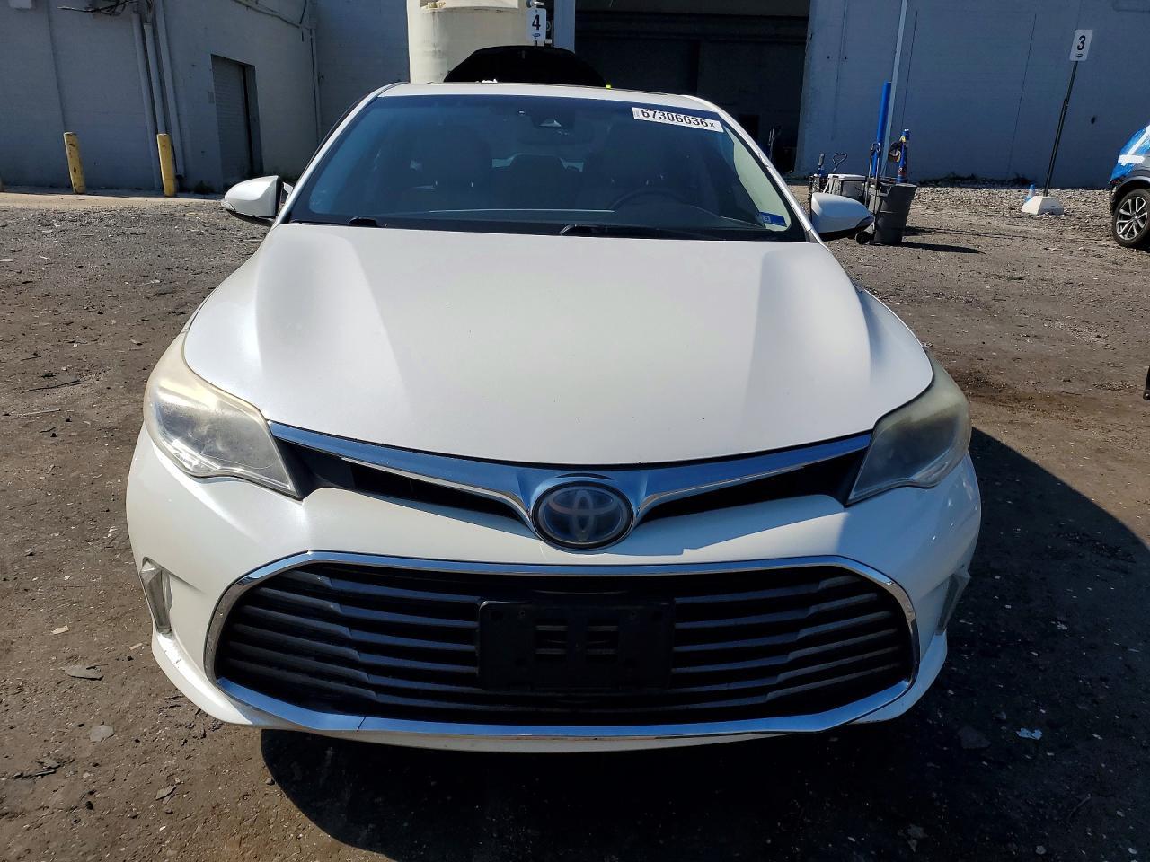 2018 Toyota Avalon Hybrid Xle Premium - Image 5