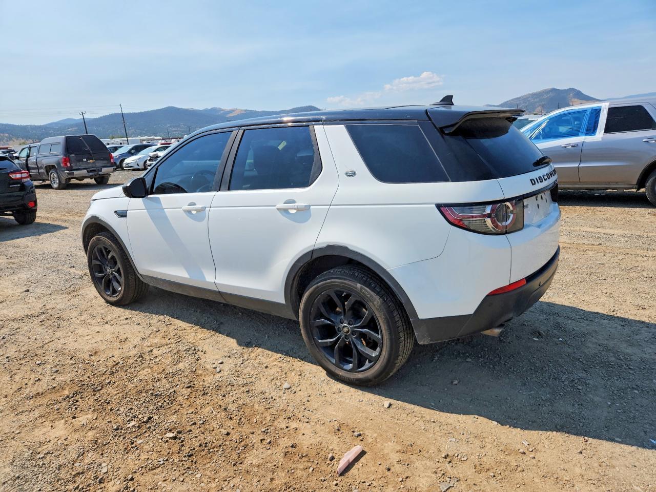 2016 Land Rover Discovery Sport Hse - Image 2