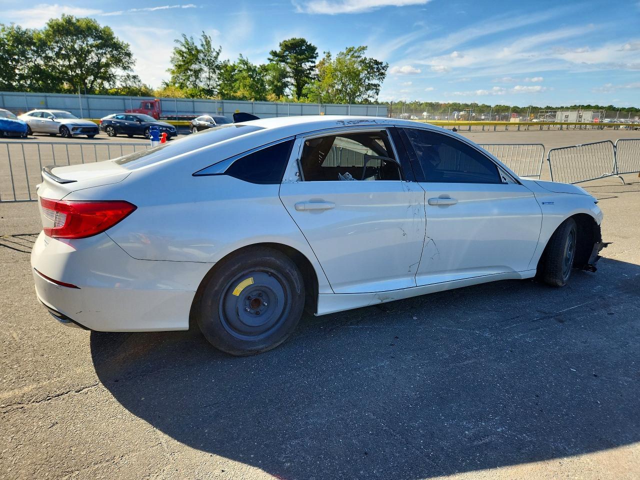 2022 Honda Accord Hybrid Sport - Фото 3