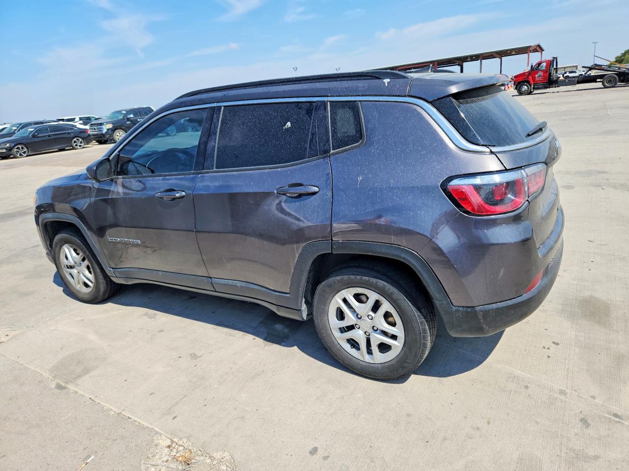 2020 Jeep Compass Sport - Фото 2