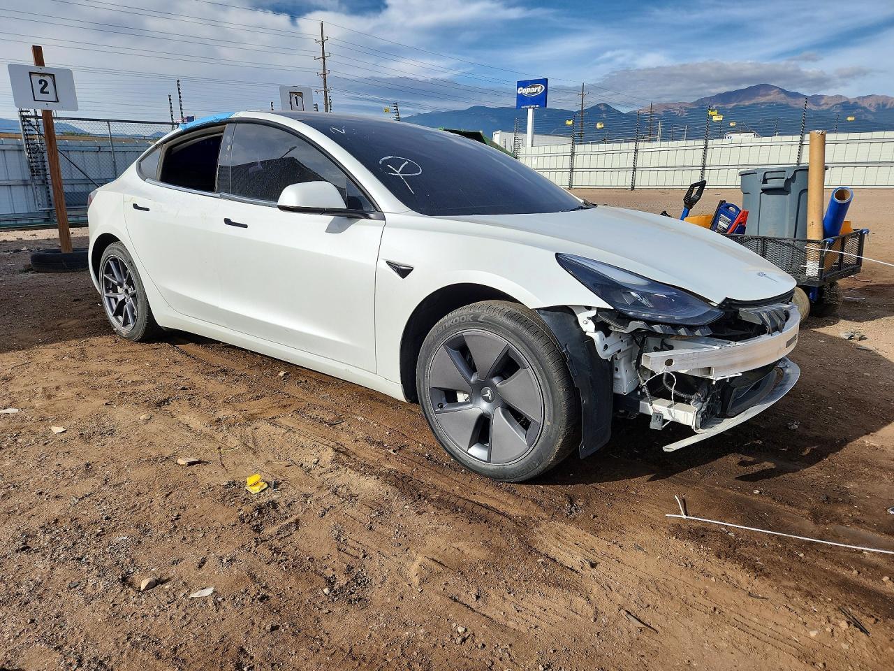 2022 Tesla Model 3 - Image 4