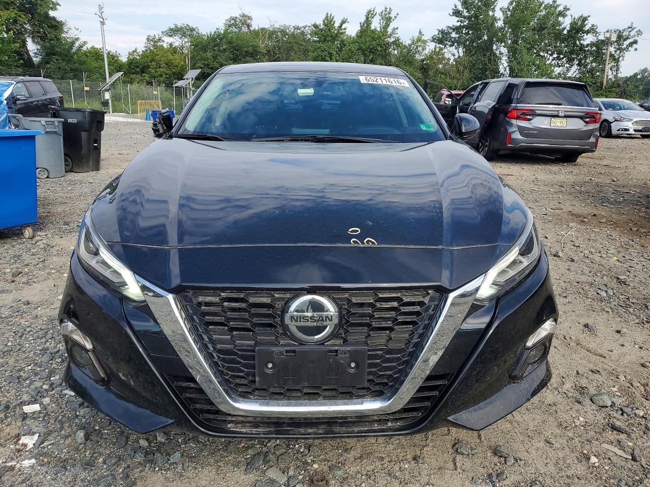 2021 Nissan Altima Platinum - Фото 5