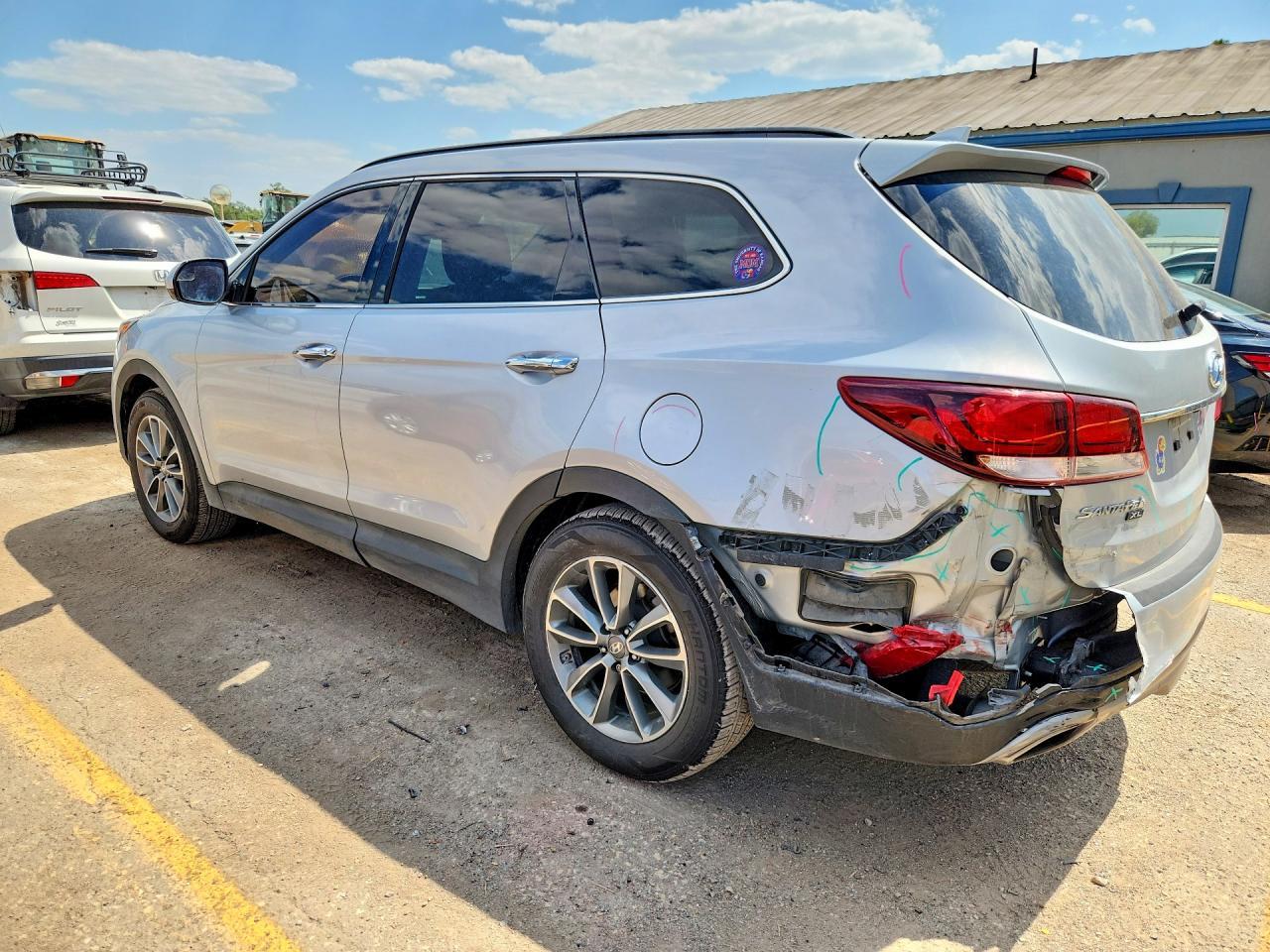 2019 Hyundai Santa Fe Xl Se - Image 2