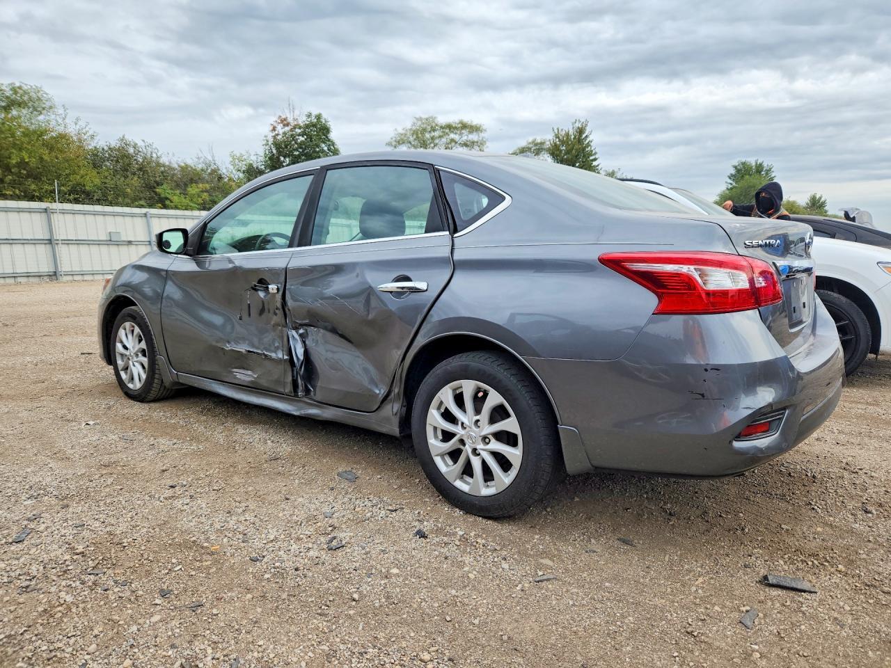 2018 Nissan Sentra Sv - Image 2