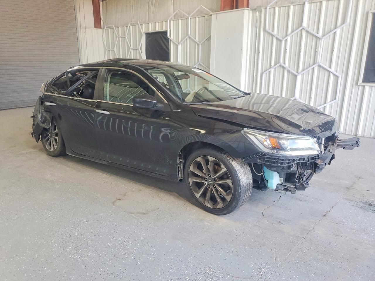 2015 Honda Accord Sport - Image 4