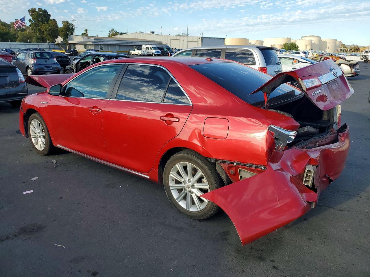 2012 Toyota Camry Hybrid Xle - Фото 2