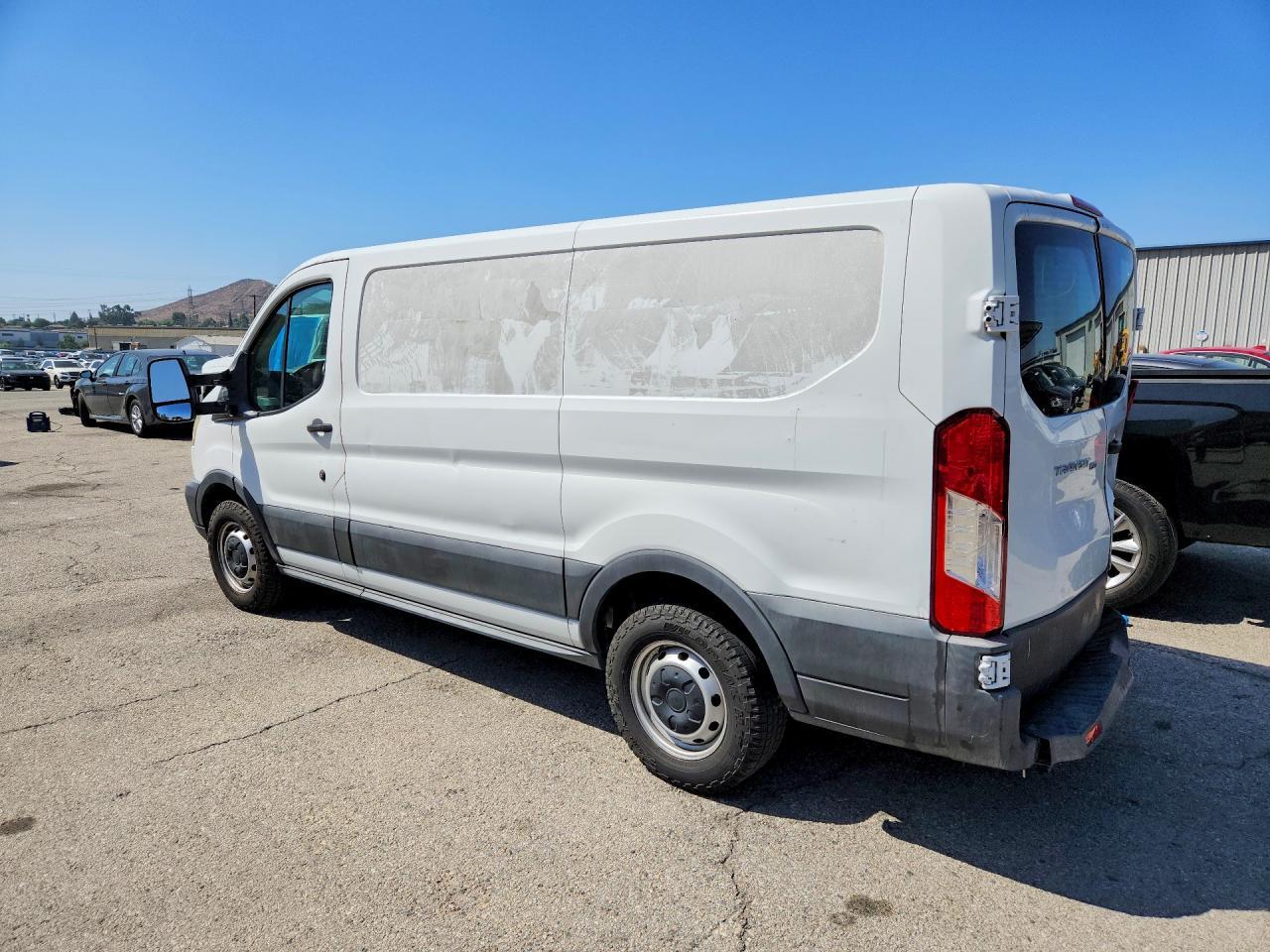 2015 Ford Transit T-150 Delivery Van - Фото 2