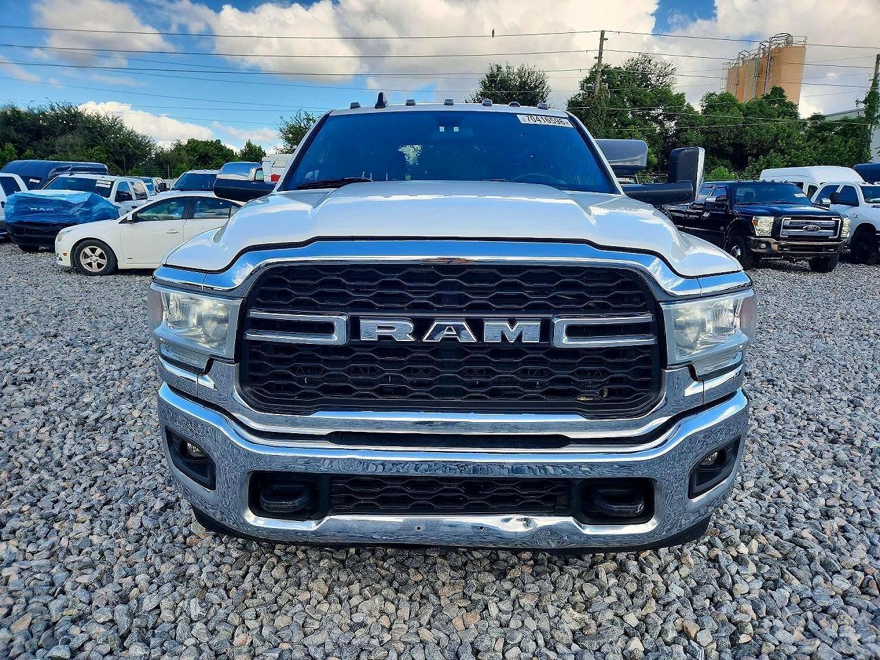 2022 Ram 3500 - Фото 5