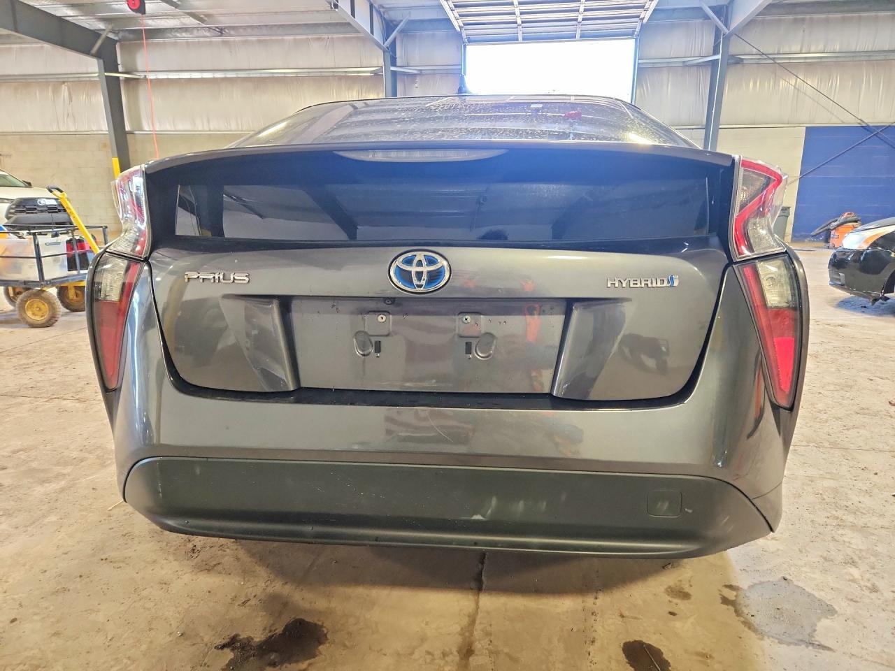 2018 Toyota Prius One - Image 6
