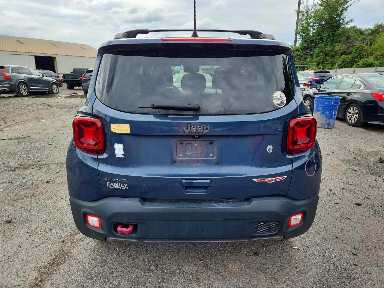 2020 Jeep Renegade Trailhawk - Image 6