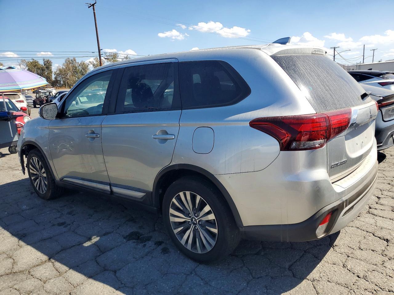 2020 Mitsubishi Outlander Se/Sel/Le - Фото 2
