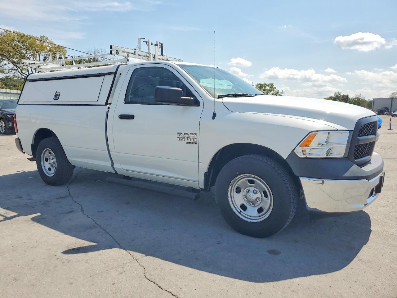 2023 Ram 1500 Classic Tradesman - Фото 4