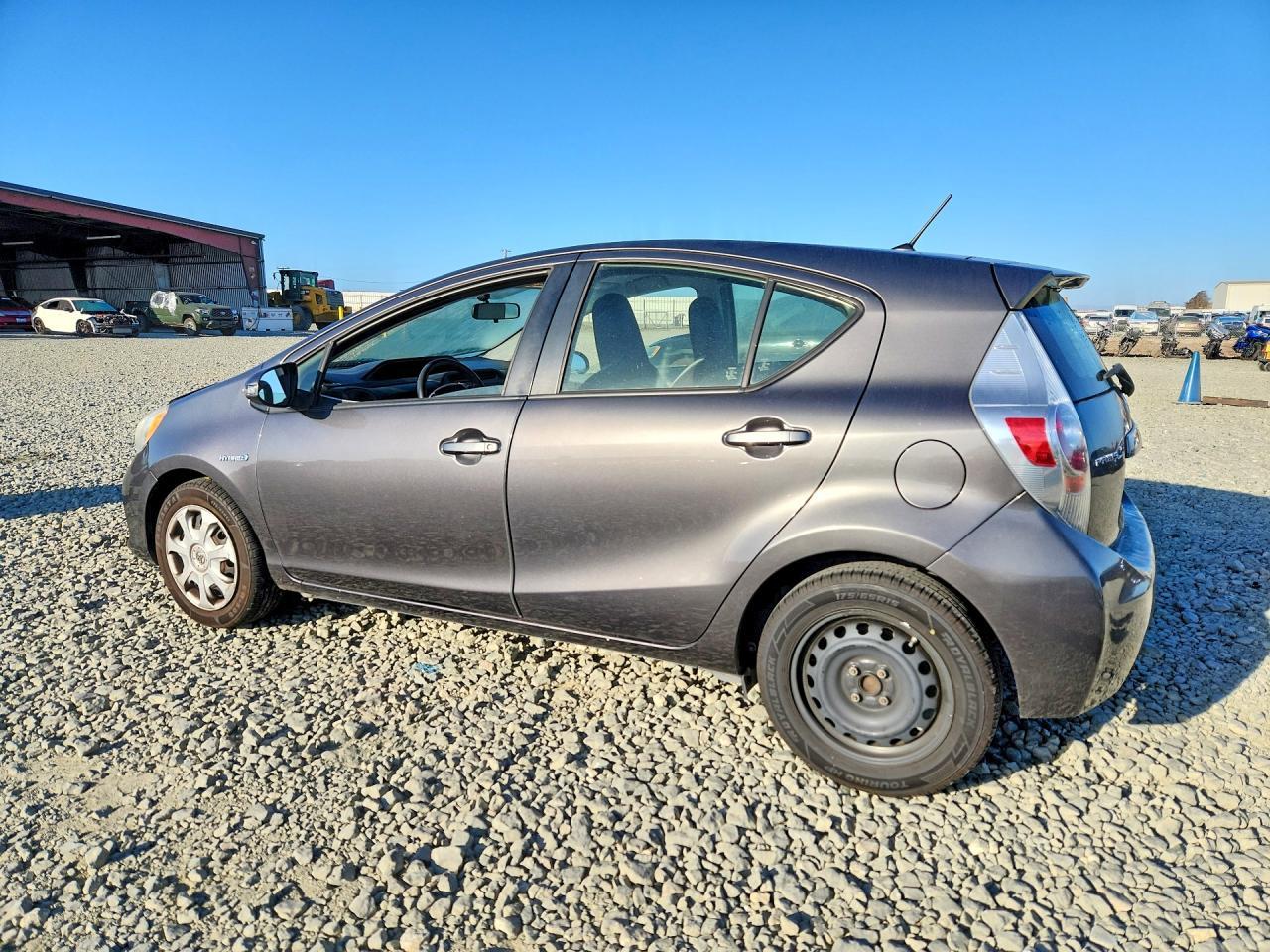 2013 Toyota Prius C One - Фото 2