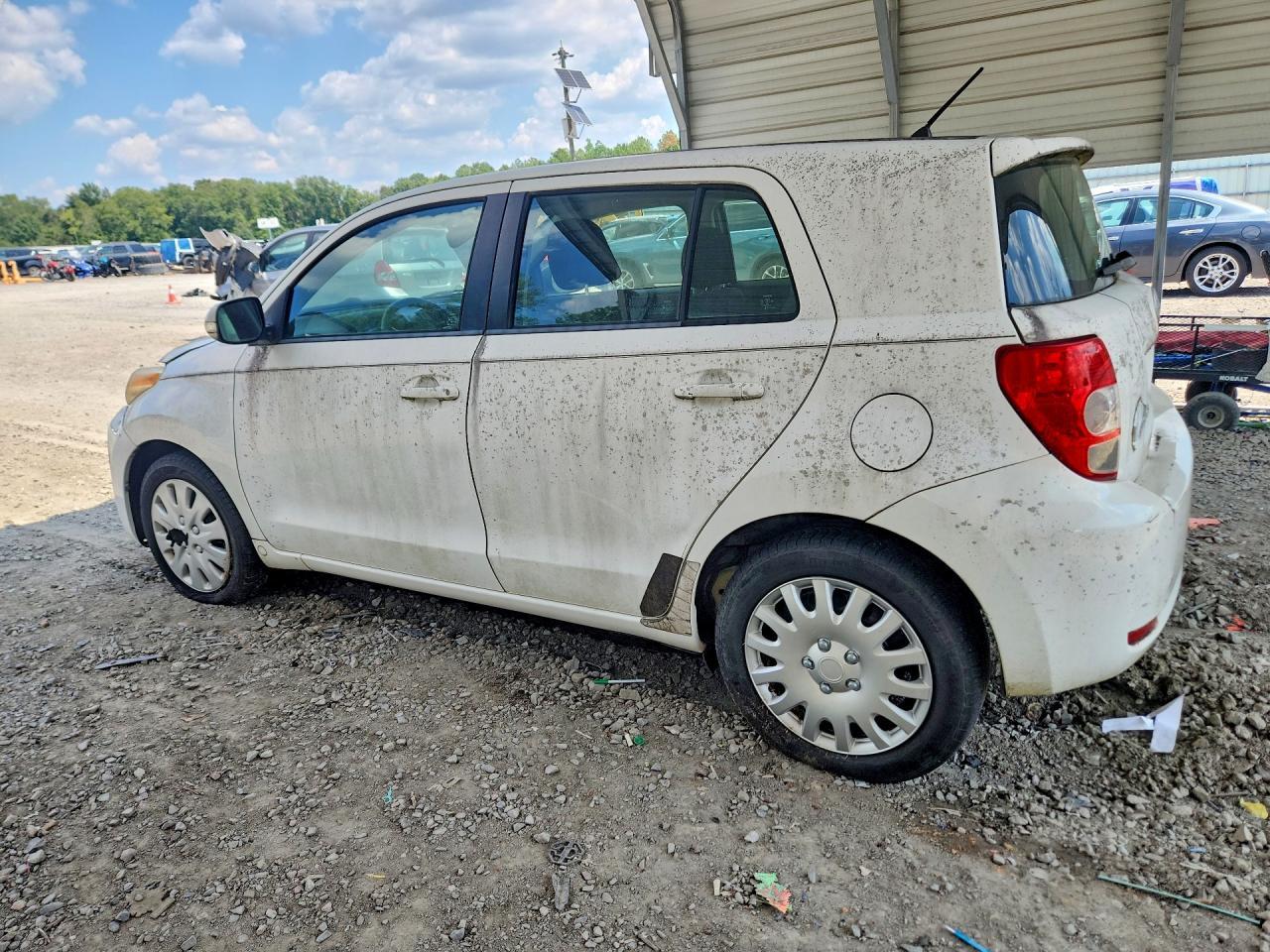 2010 Scion Xd Base - Фото 2