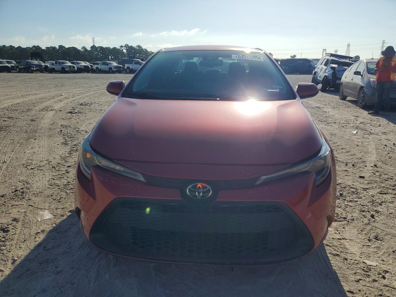 2020 Toyota Corolla Le - Image 5