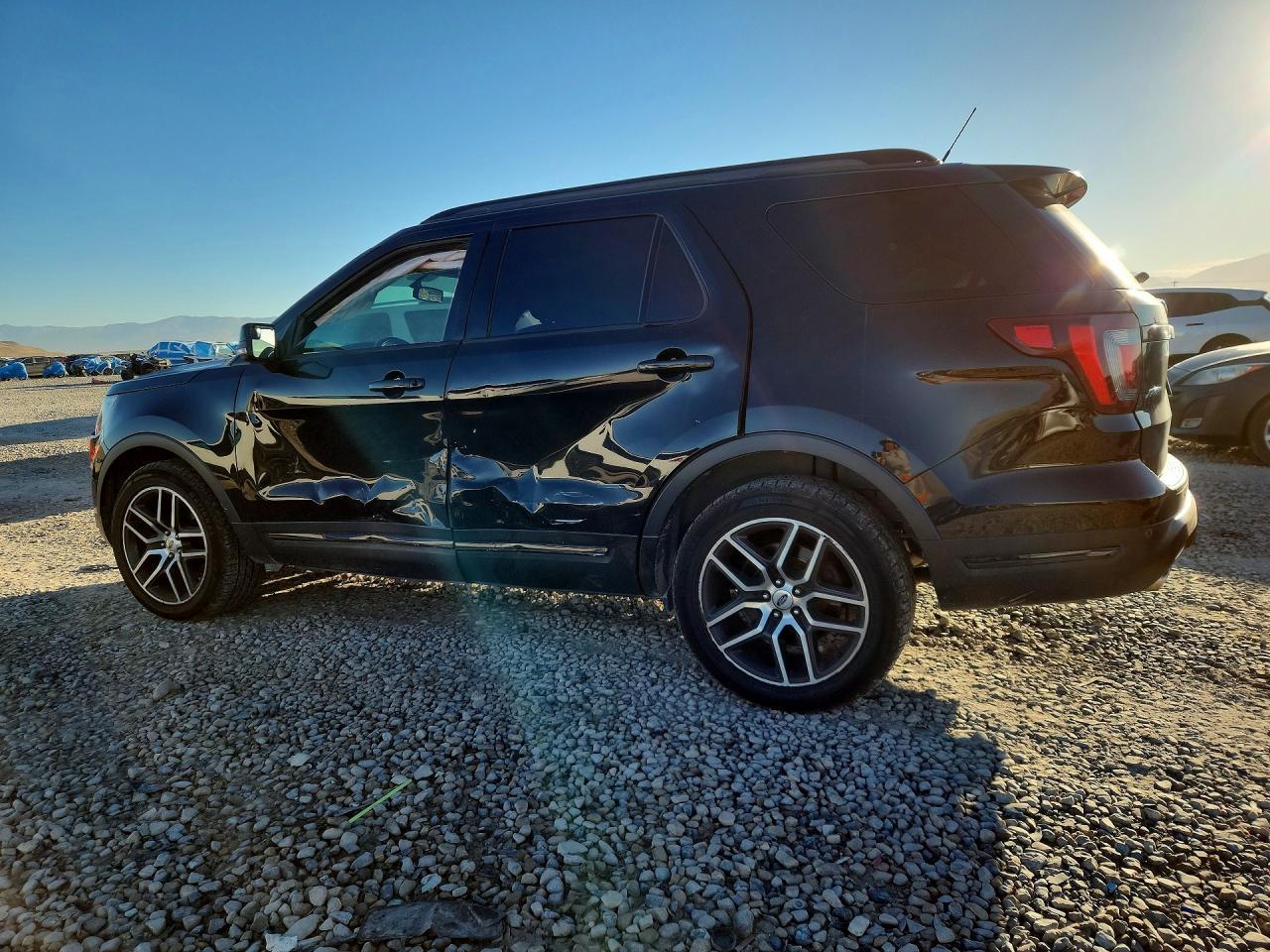 2018 Ford Explorer Sport - Фото 2