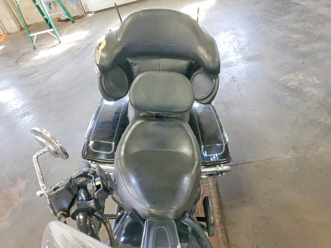2004 Harley-Davidson Flhtcui - Фото 5