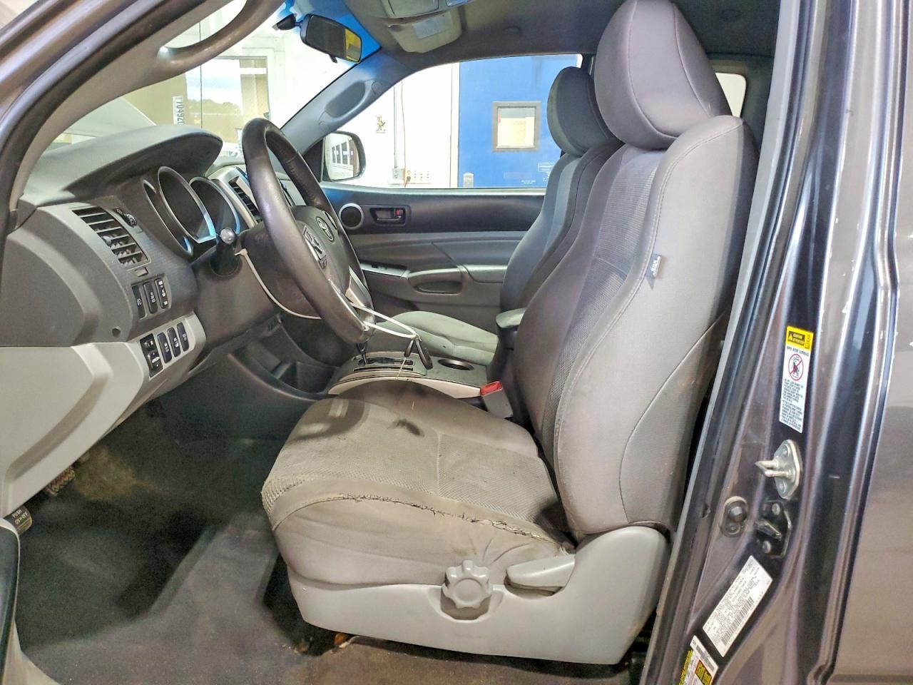 2015 Toyota Tacoma V6 - Фото 7