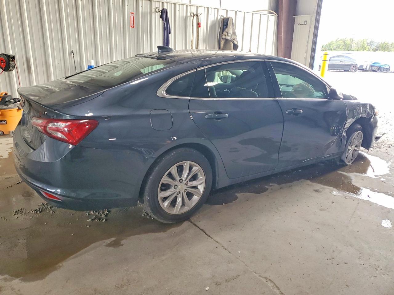 2021 Chevrolet Malibu Lt - Image 3