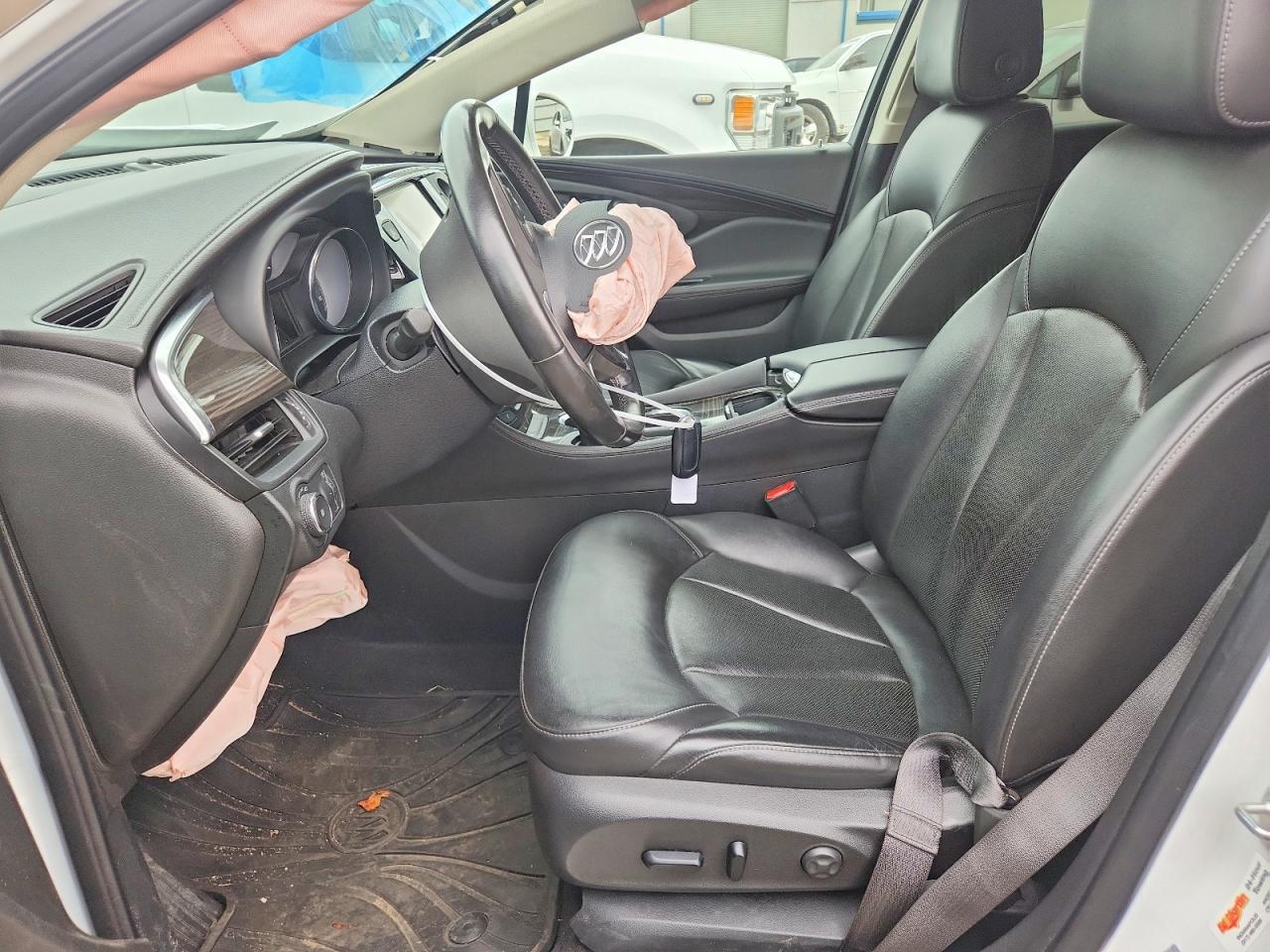 2020 Buick Envision Essence - Image 7