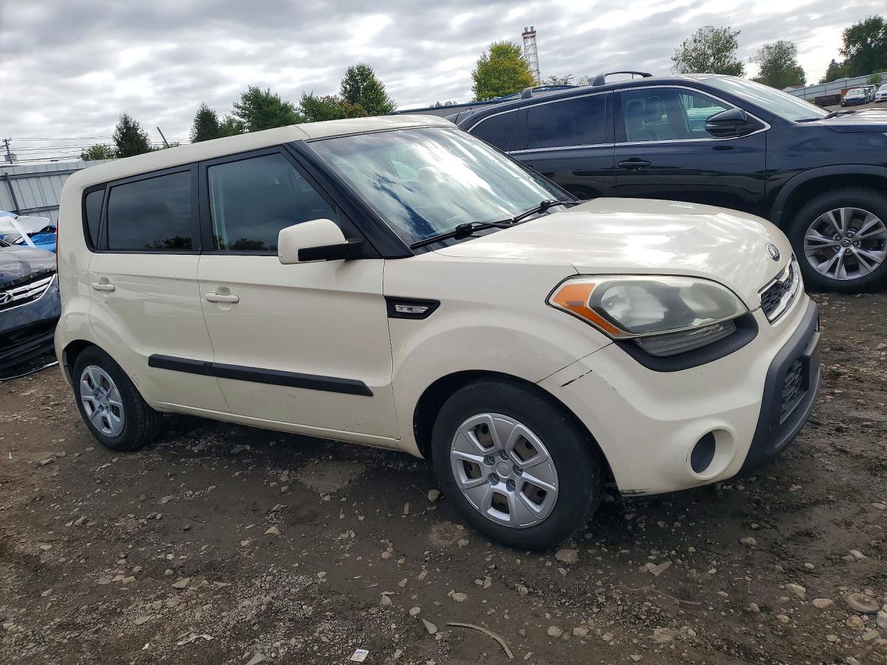 2013 Kia Soul Base - Image 4