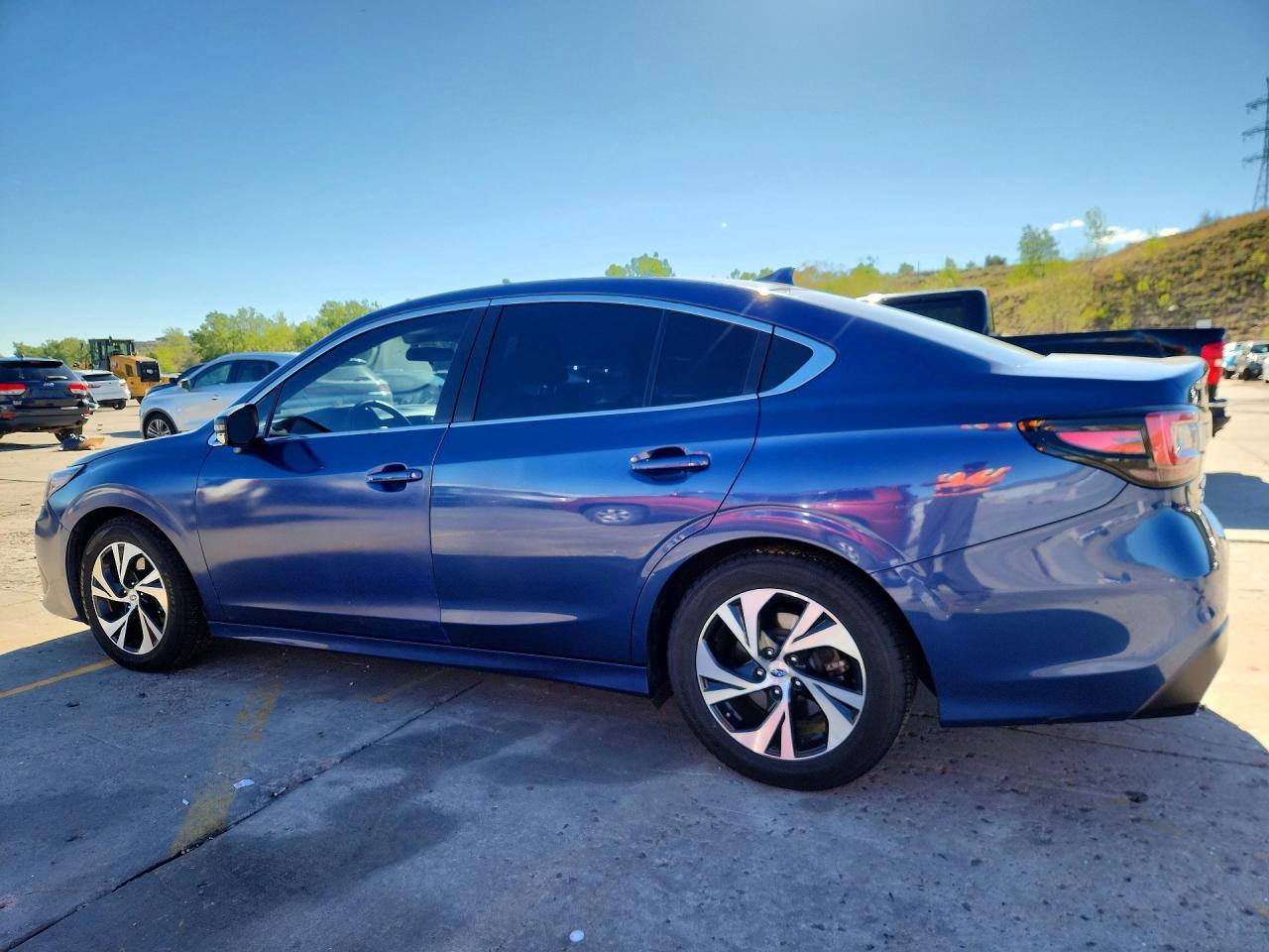 2020 Subaru Legacy Premium - Фото 2