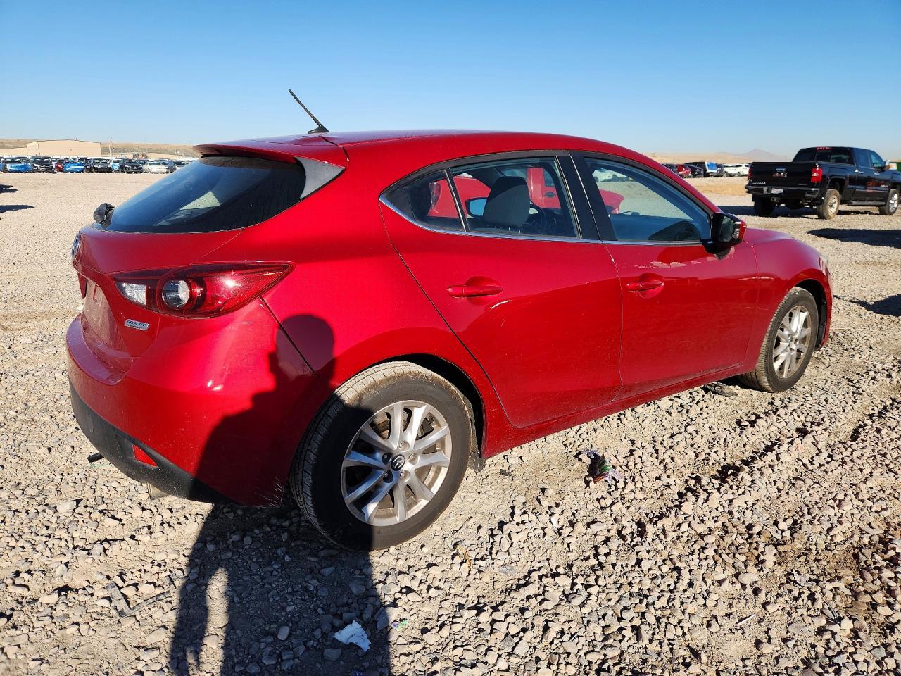 2016 Mazda 3 Touring - Image 3