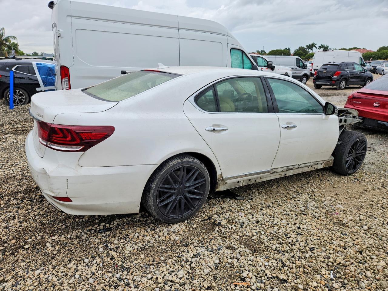 2013 Lexus Ls 460 - Фото 3