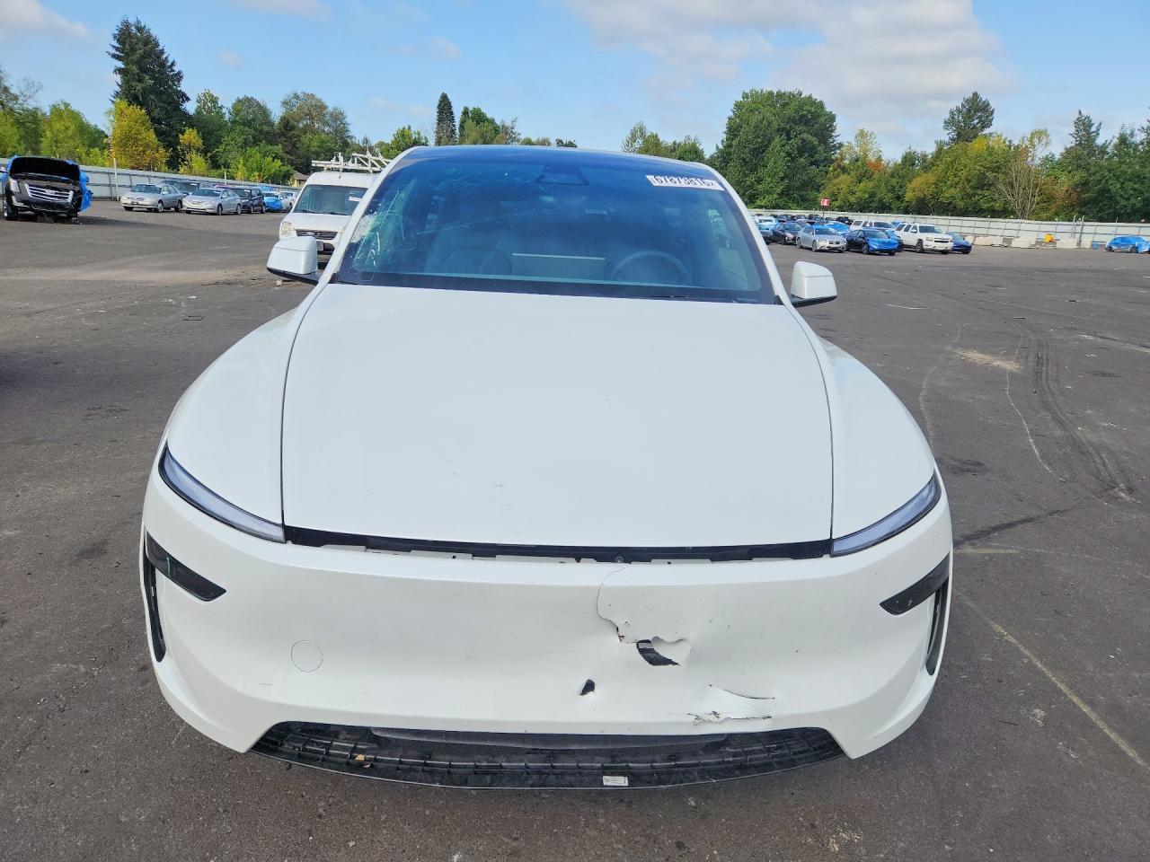 2026 Tesla Model Y - Image 5
