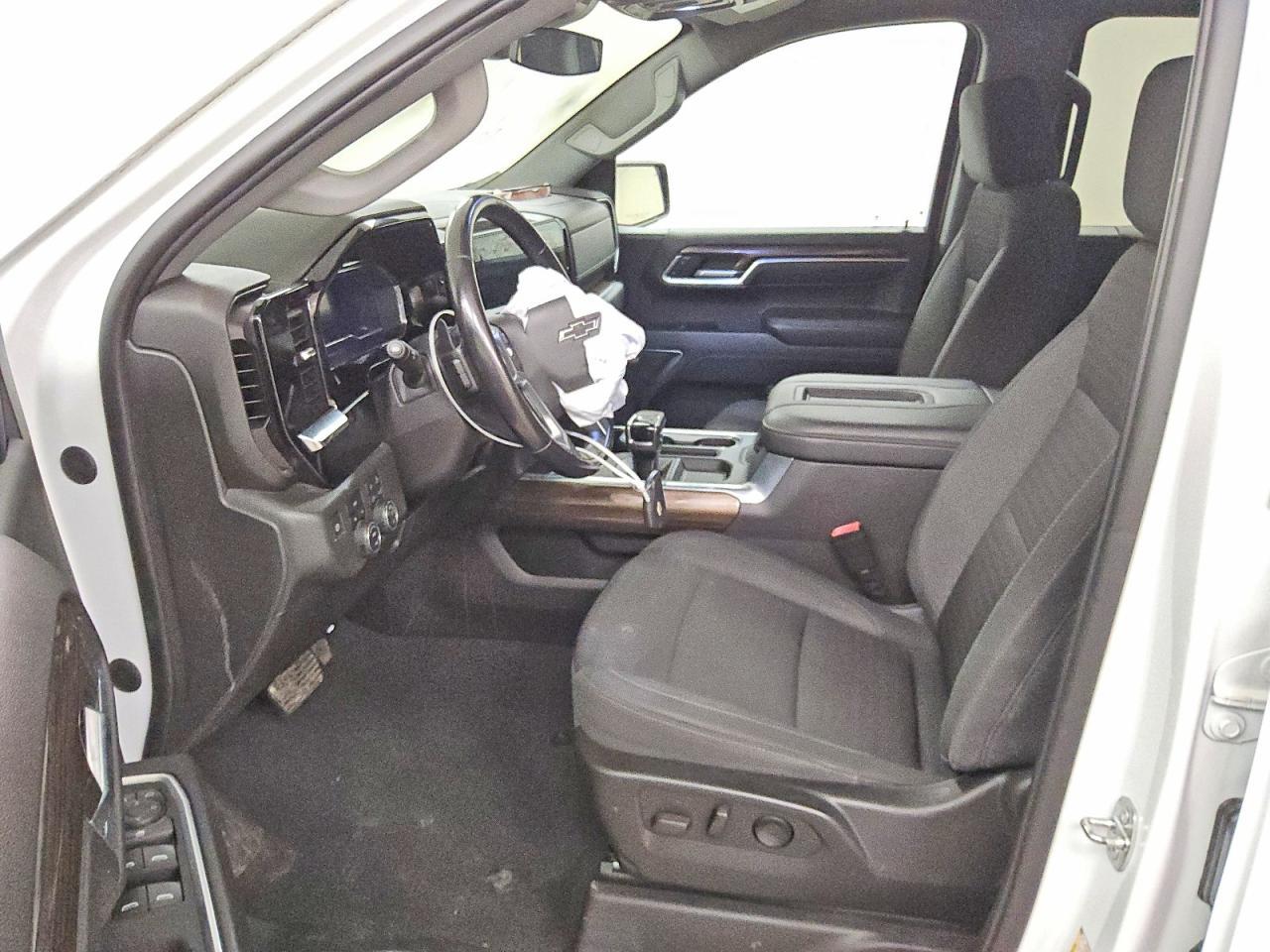 2022 Chevrolet Silverado K1500 Rst - Фото 7