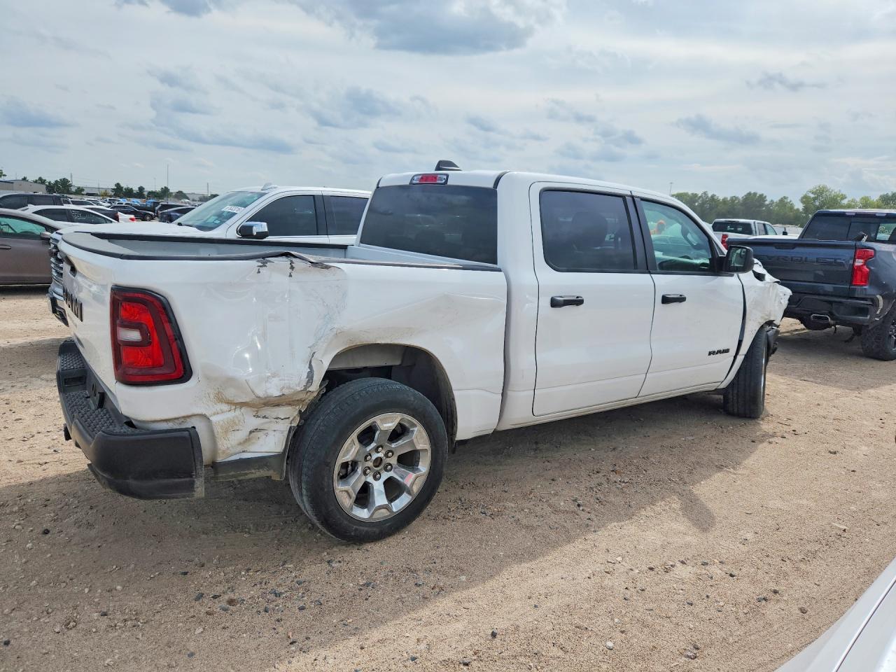 2025 Ram 1500 Tradesman - Image 3