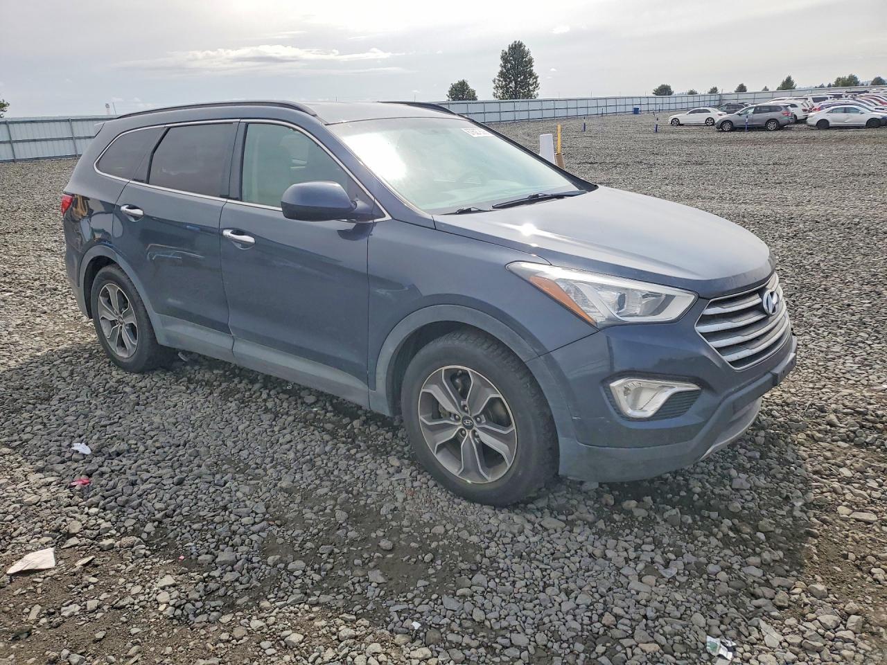 2016 Hyundai Santa Fe Se - Image 4
