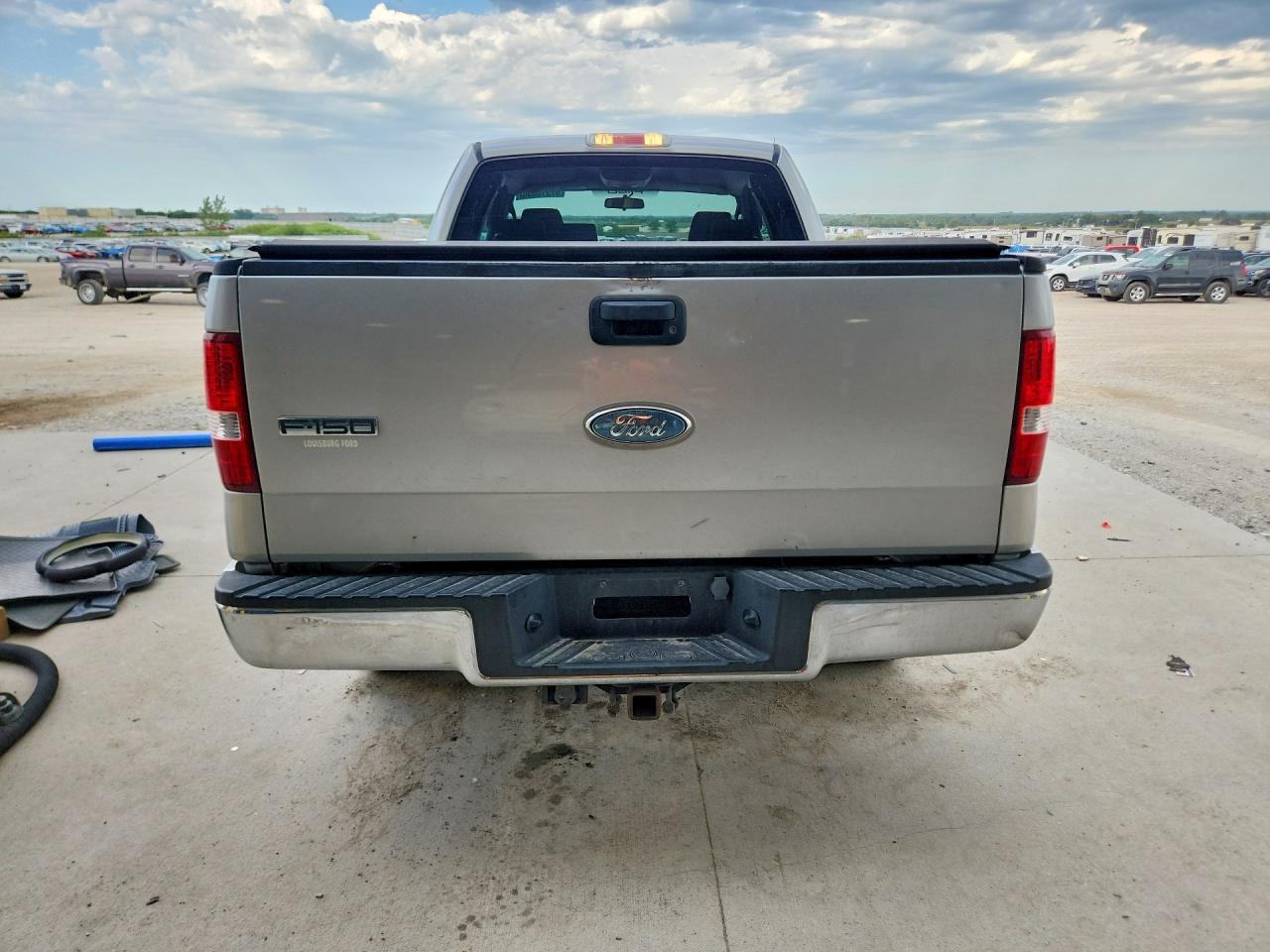 2006 Ford F150 - Image 6