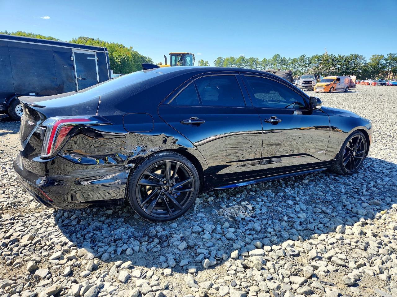 2024 Cadillac Ct4-V - Image 3