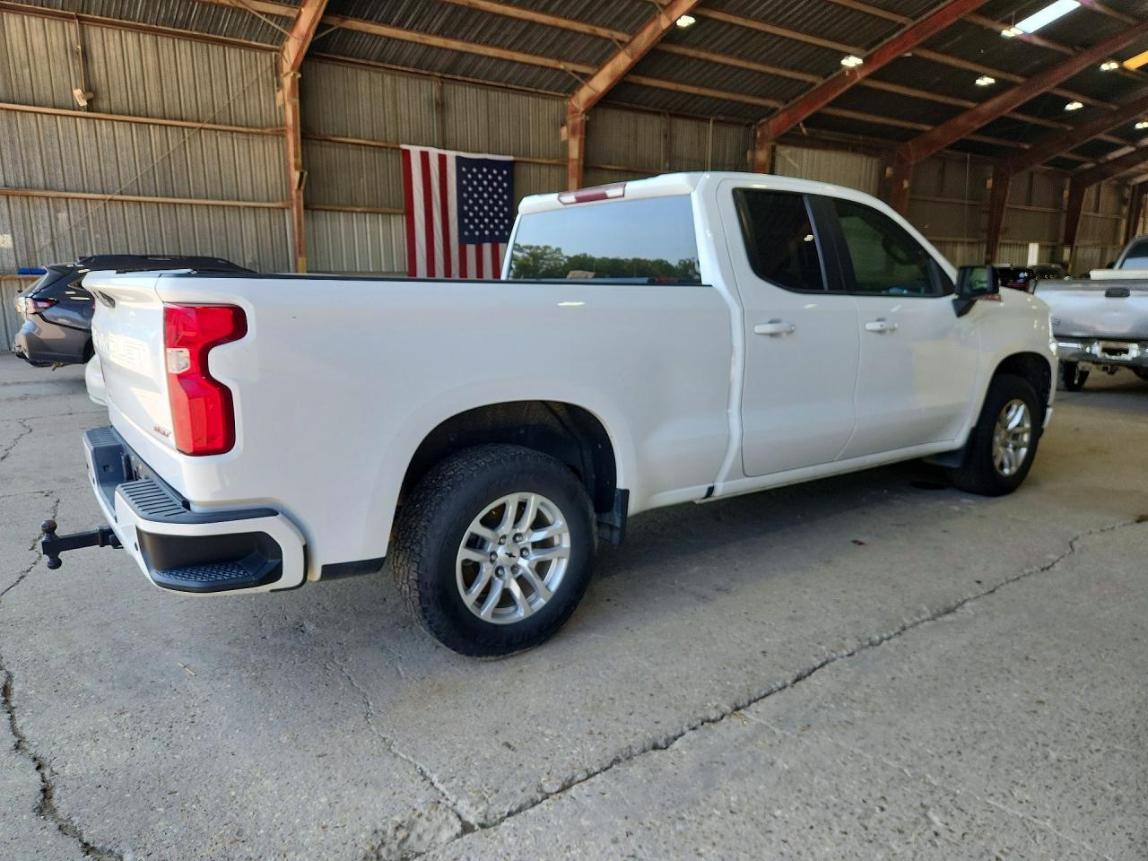2020 Chevrolet Silverado K1500 Rst - Фото 3