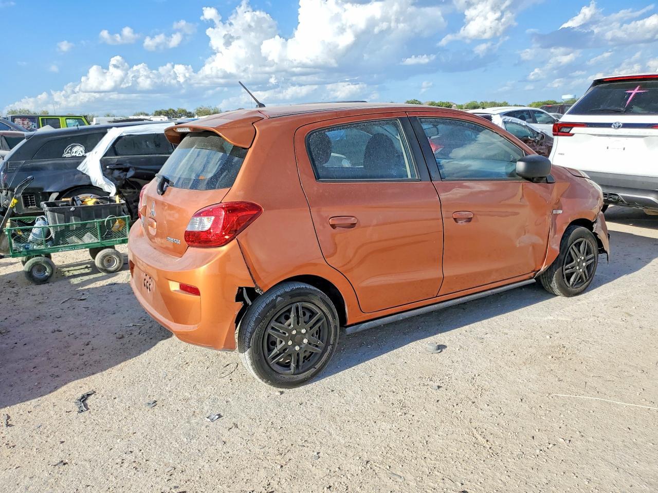 2019 Mitsubishi Mirage Es - Image 3