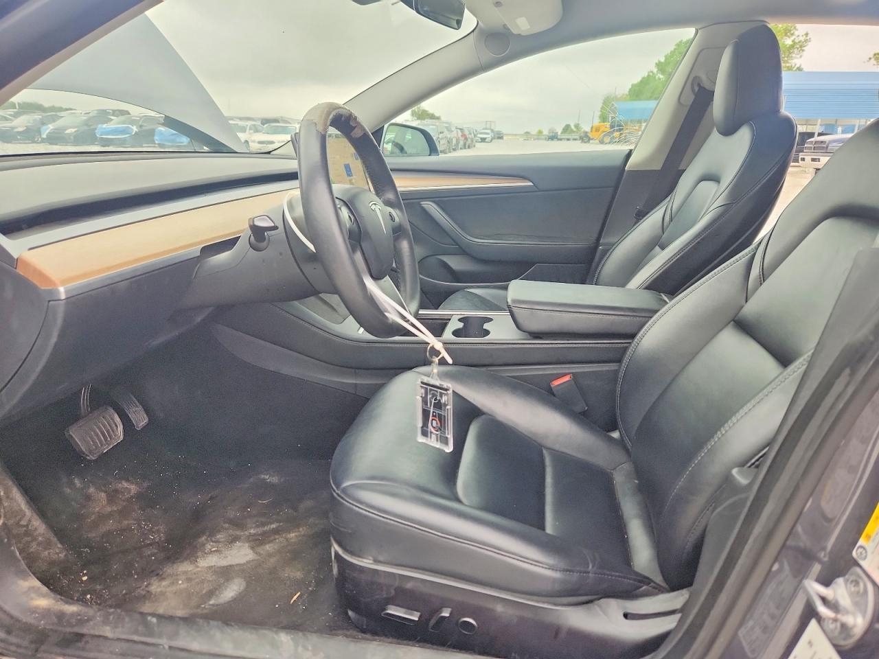 2023 Tesla Model 3 - Фото 7