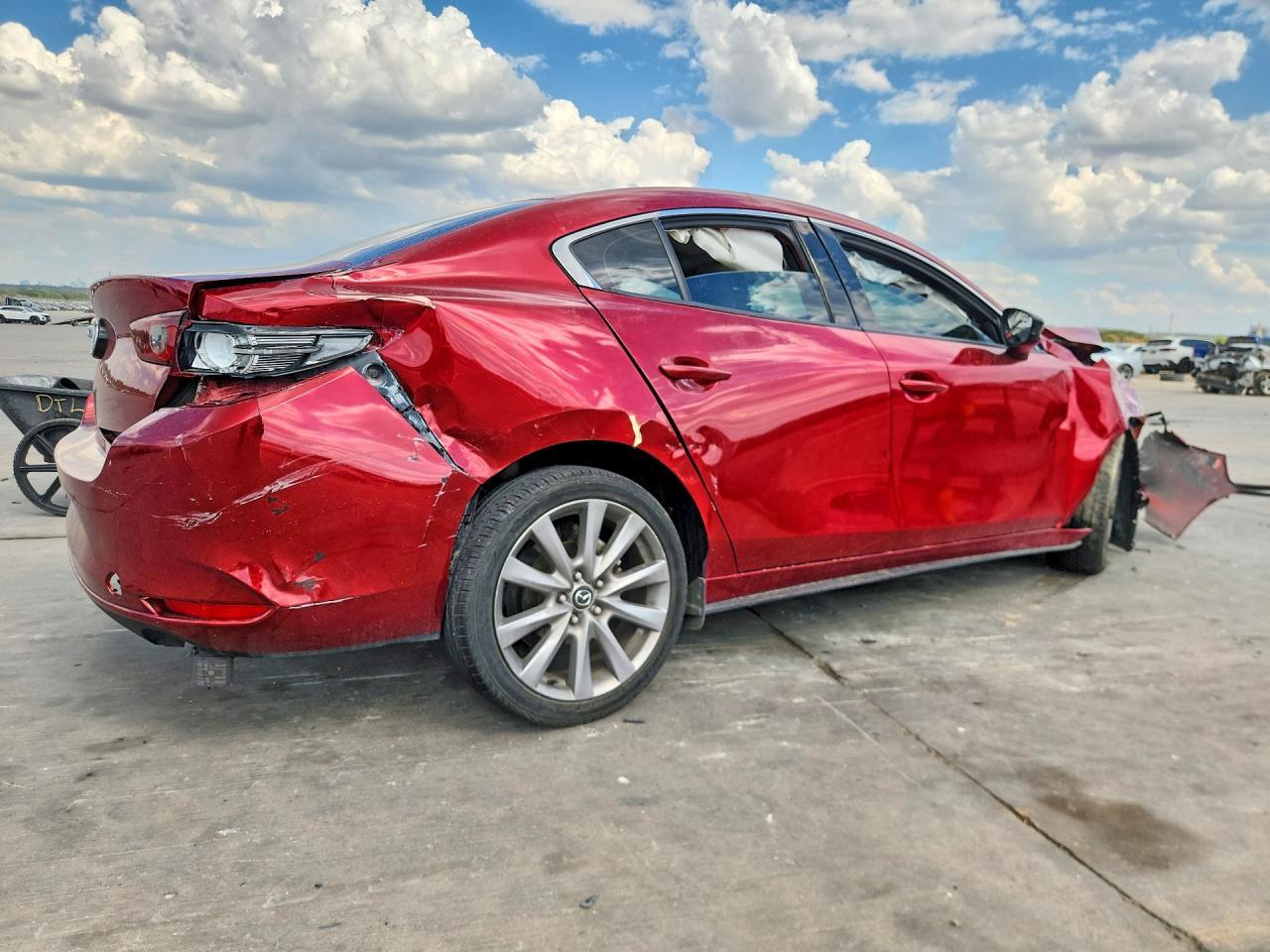 2019 Mazda 3 Preferred Plus - Фото 3