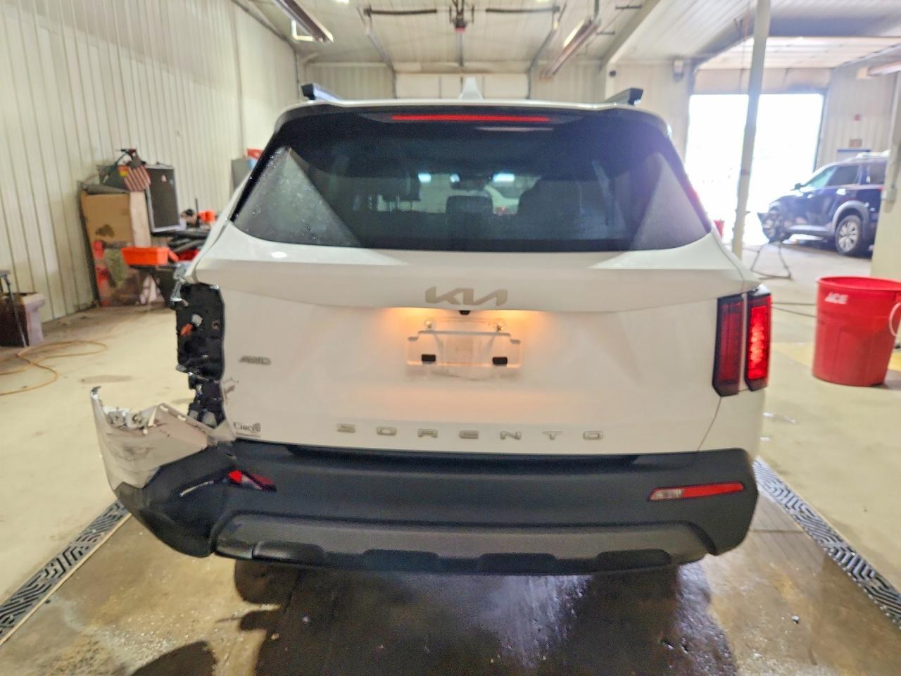 2022 Kia Sorento S - Фото 6