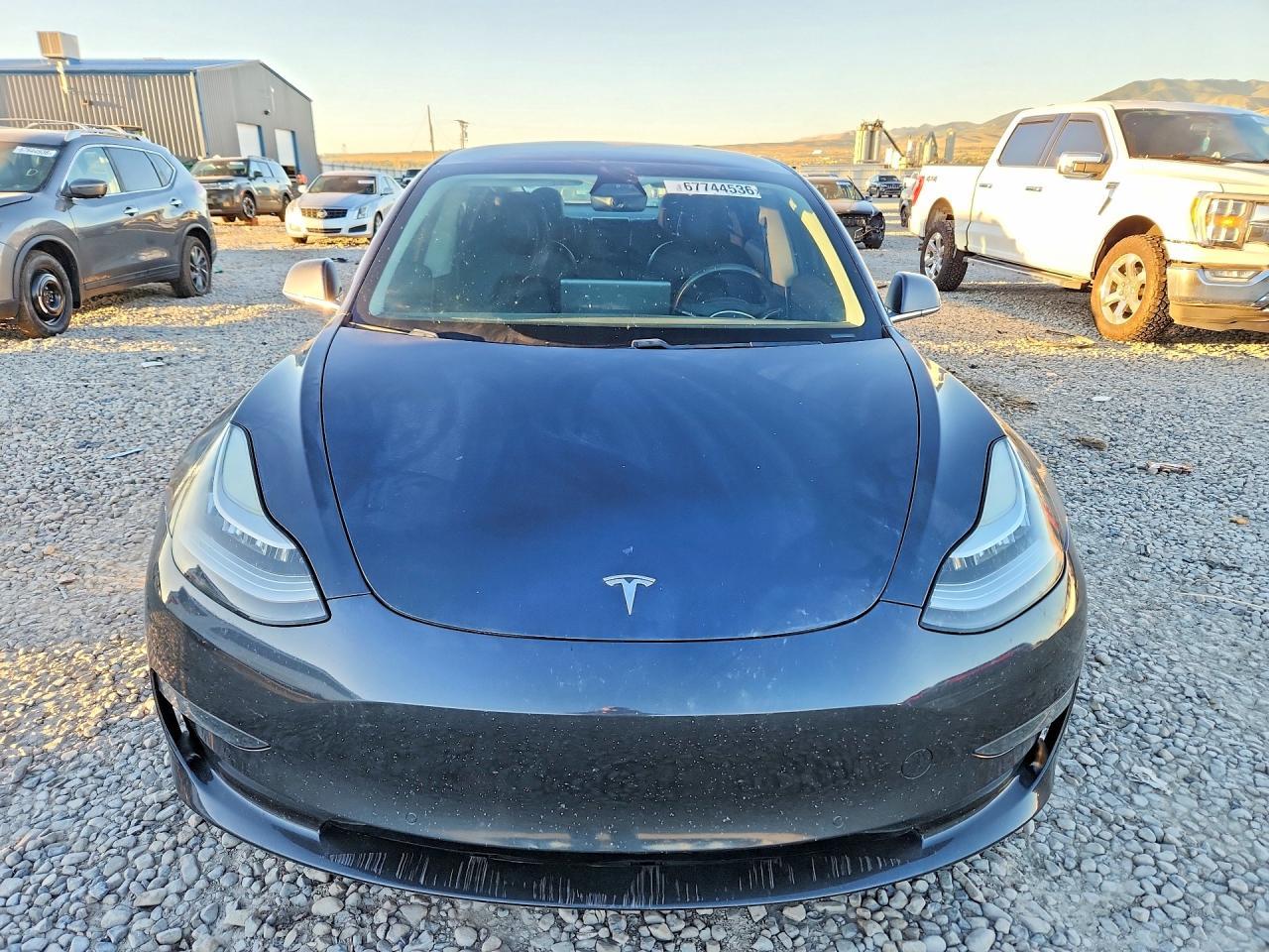 2020 Tesla Model 3 - Image 5
